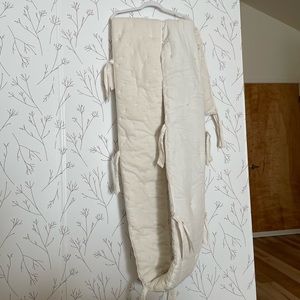 Pottery barn crib liner / bumper